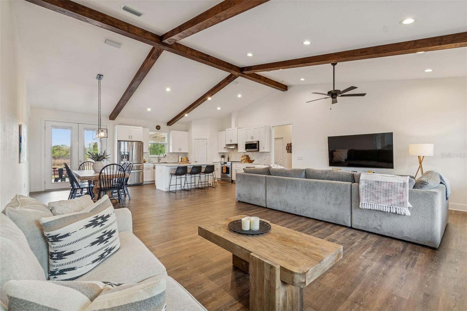 DORMANY COUNTRY ESTATES - Residential
