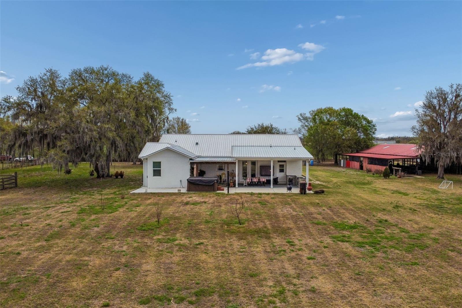 DORMANY COUNTRY ESTATES - Residential