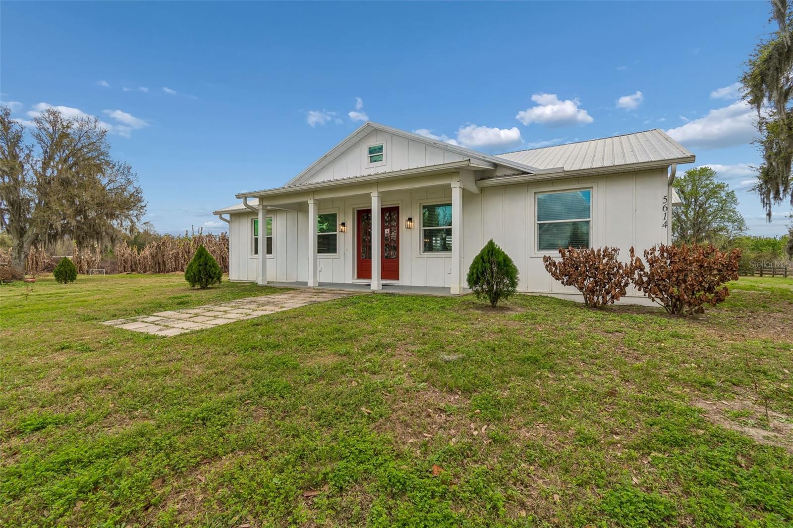 DORMANY COUNTRY ESTATES - Residential