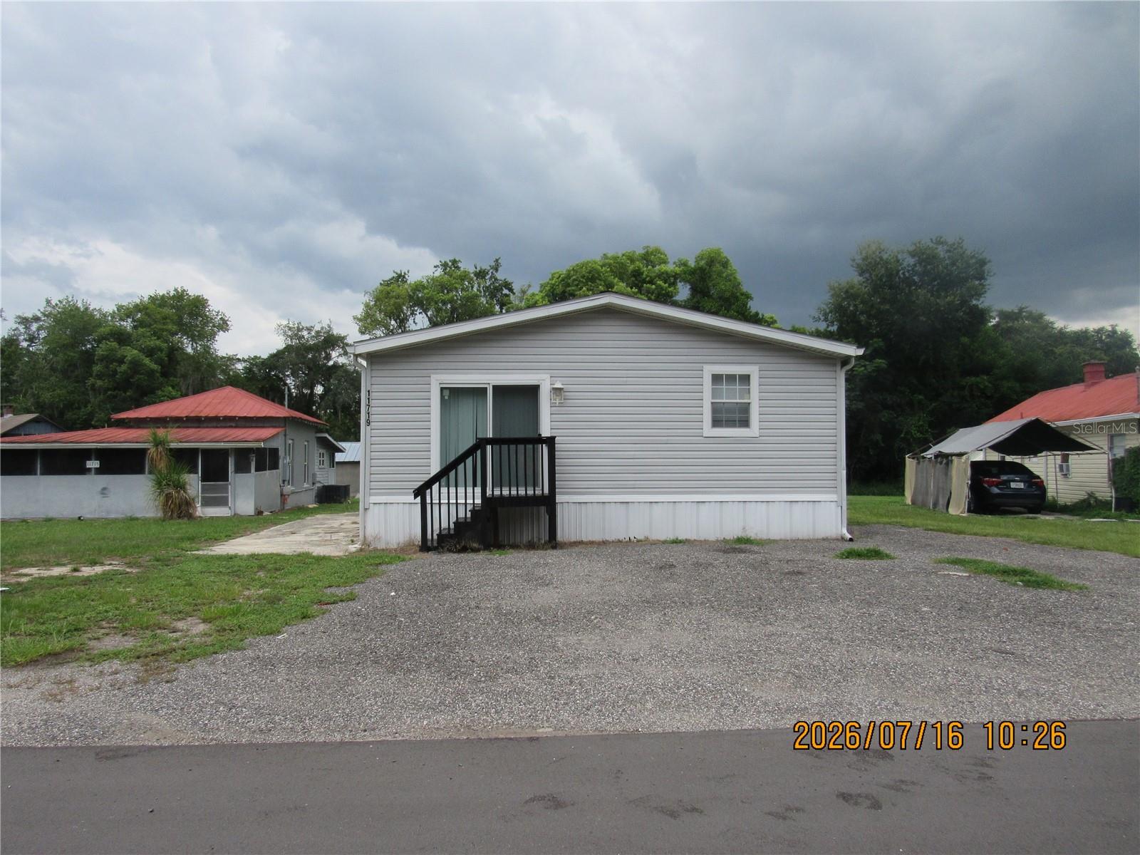 Well-kept 3/2 home Centrally located for your convenience, This home has an open floor plan which allow space for everyone. Inside you will find an oversized kitchen for those who like to cook DO NOT DELAY COME SEE TODAY
