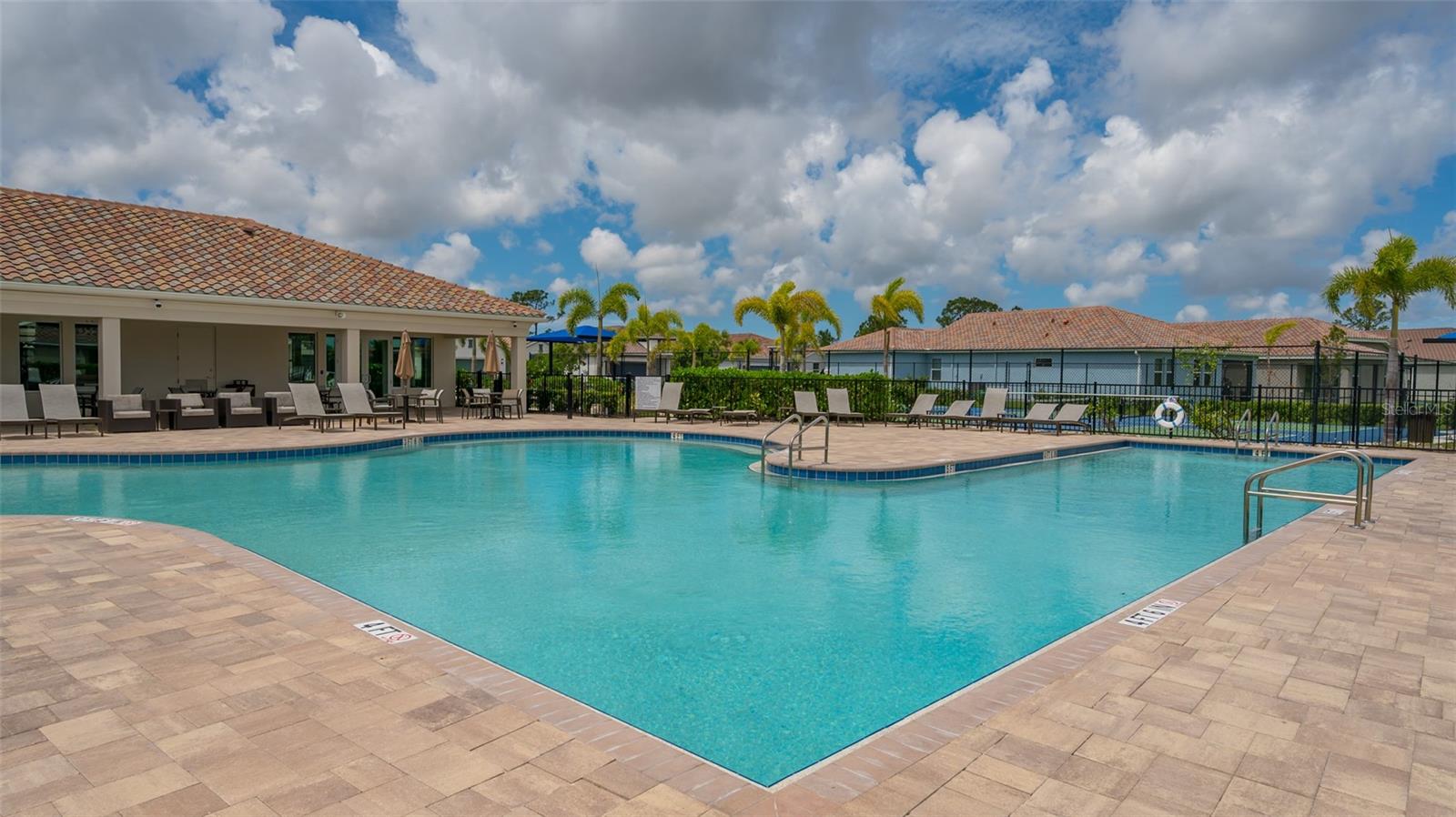VENICE WOODLANDS - Residential