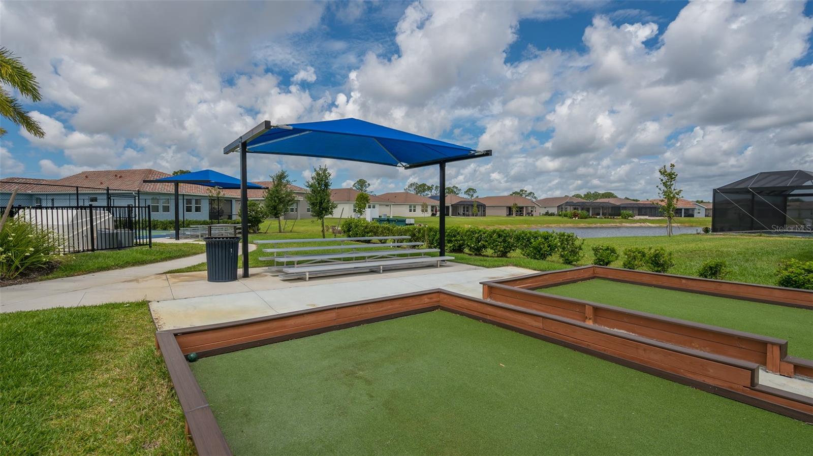 VENICE WOODLANDS - Residential