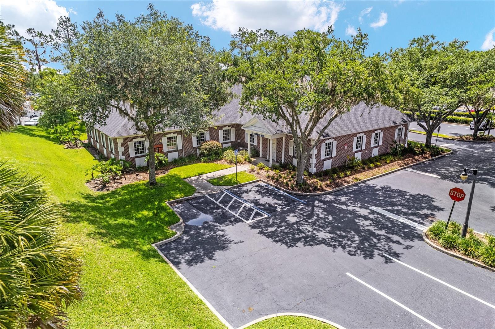 GREENVILLE TERRACE - Commercial Lease