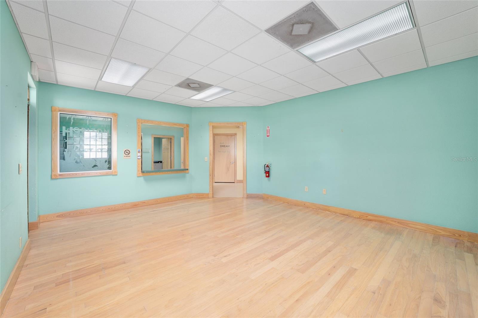 GREENVILLE TERRACE - Commercial Lease