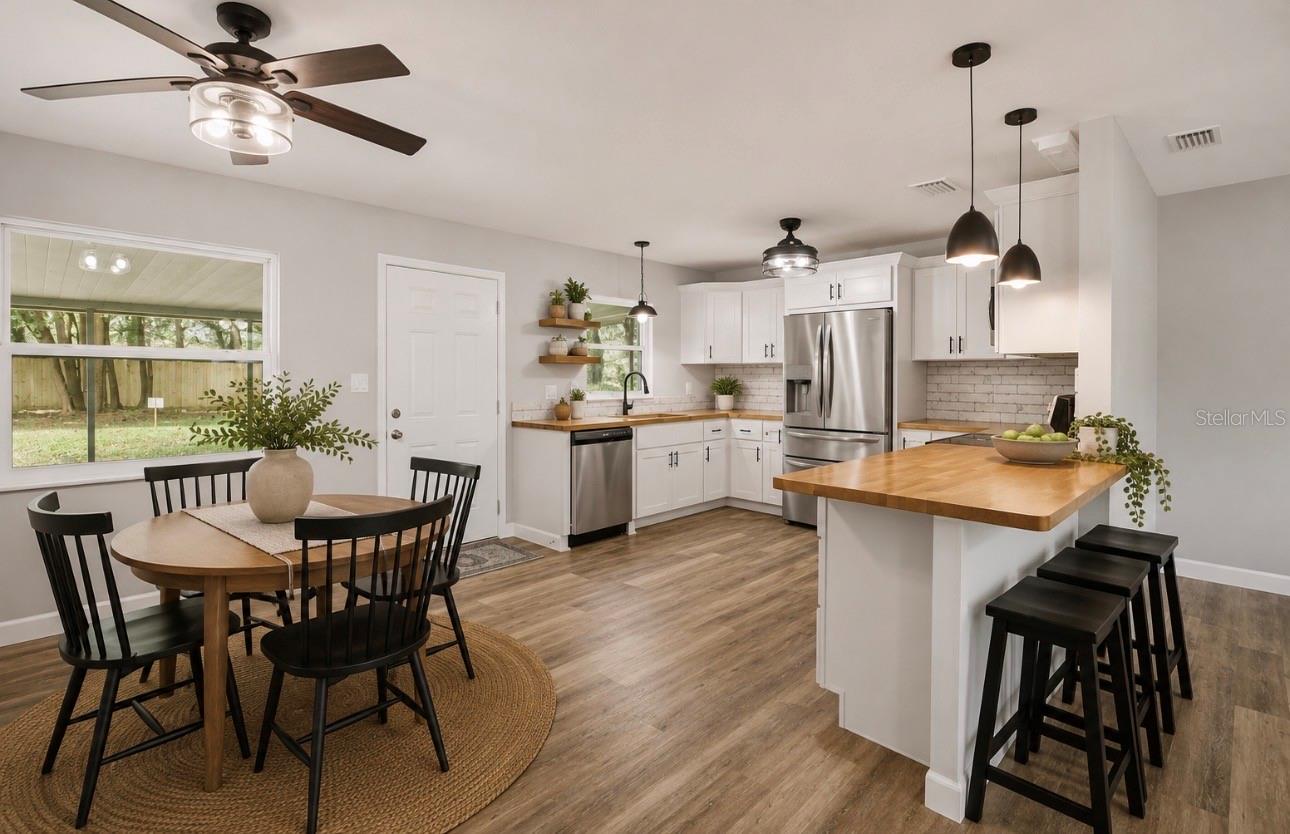 LAKE WEIR GARDENS - Residential