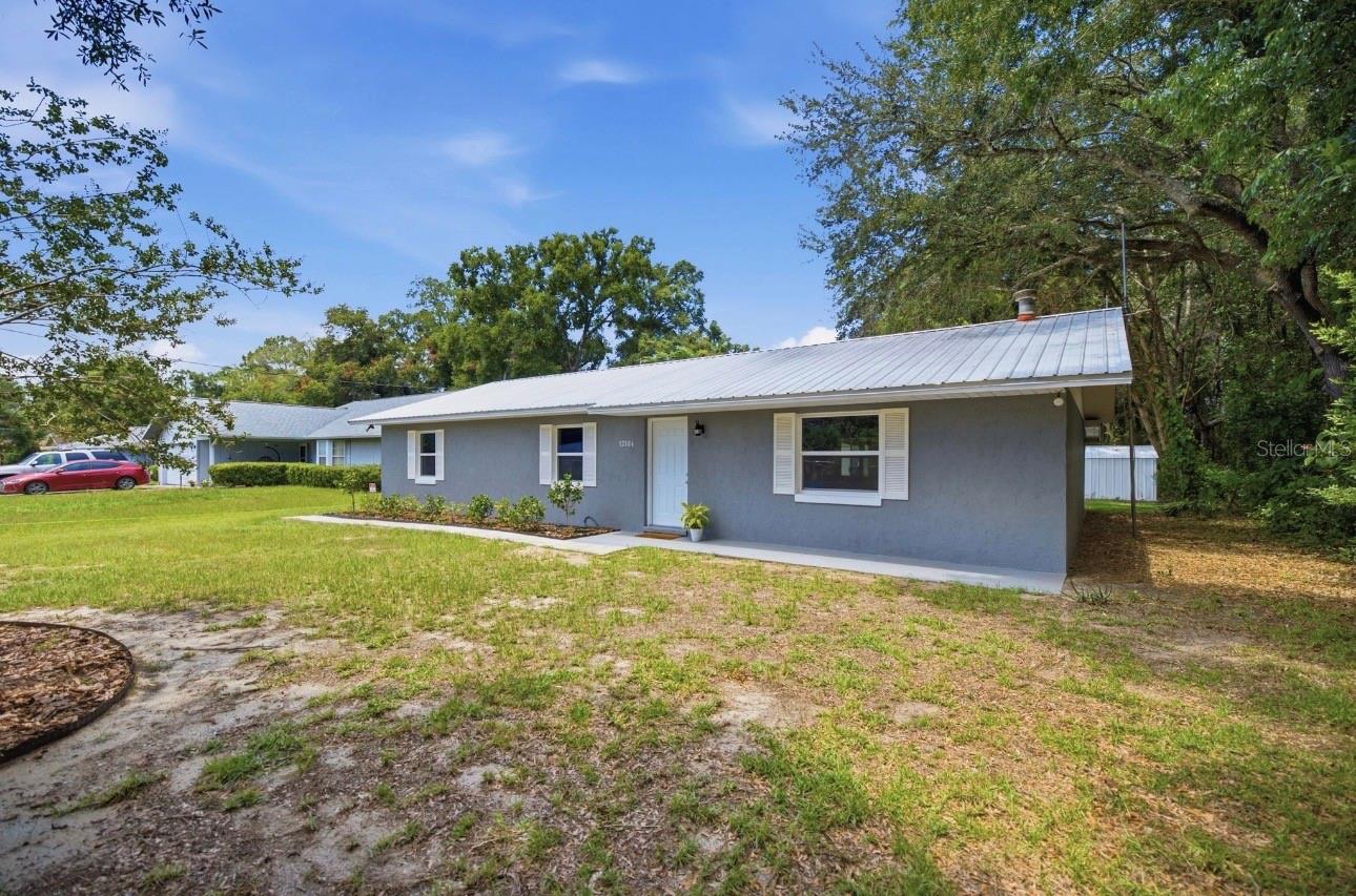 LAKE WEIR GARDENS - Residential