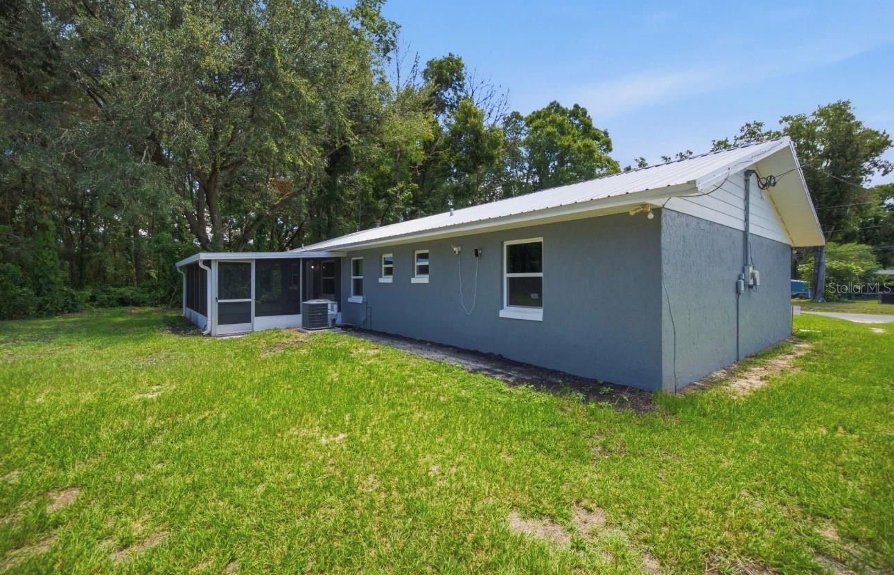 LAKE WEIR GARDENS - Residential