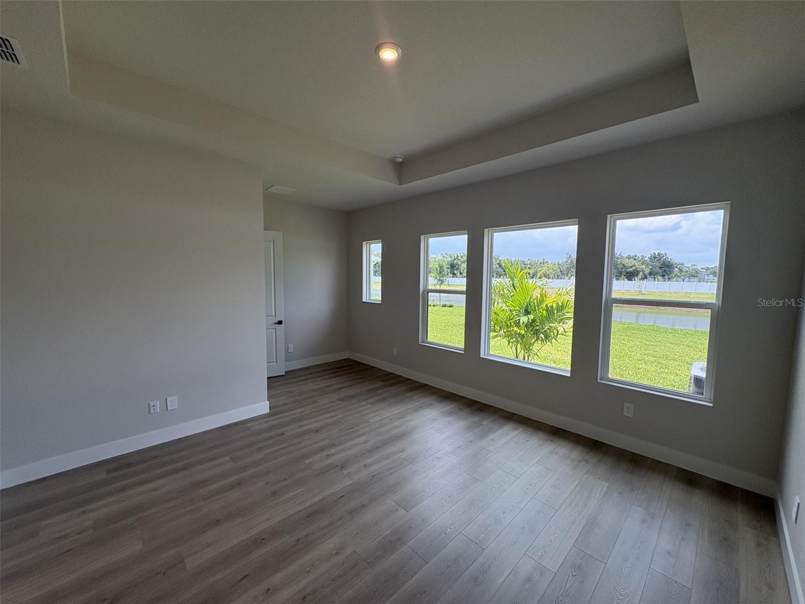 LAKEVIEW CROSSING - Residential