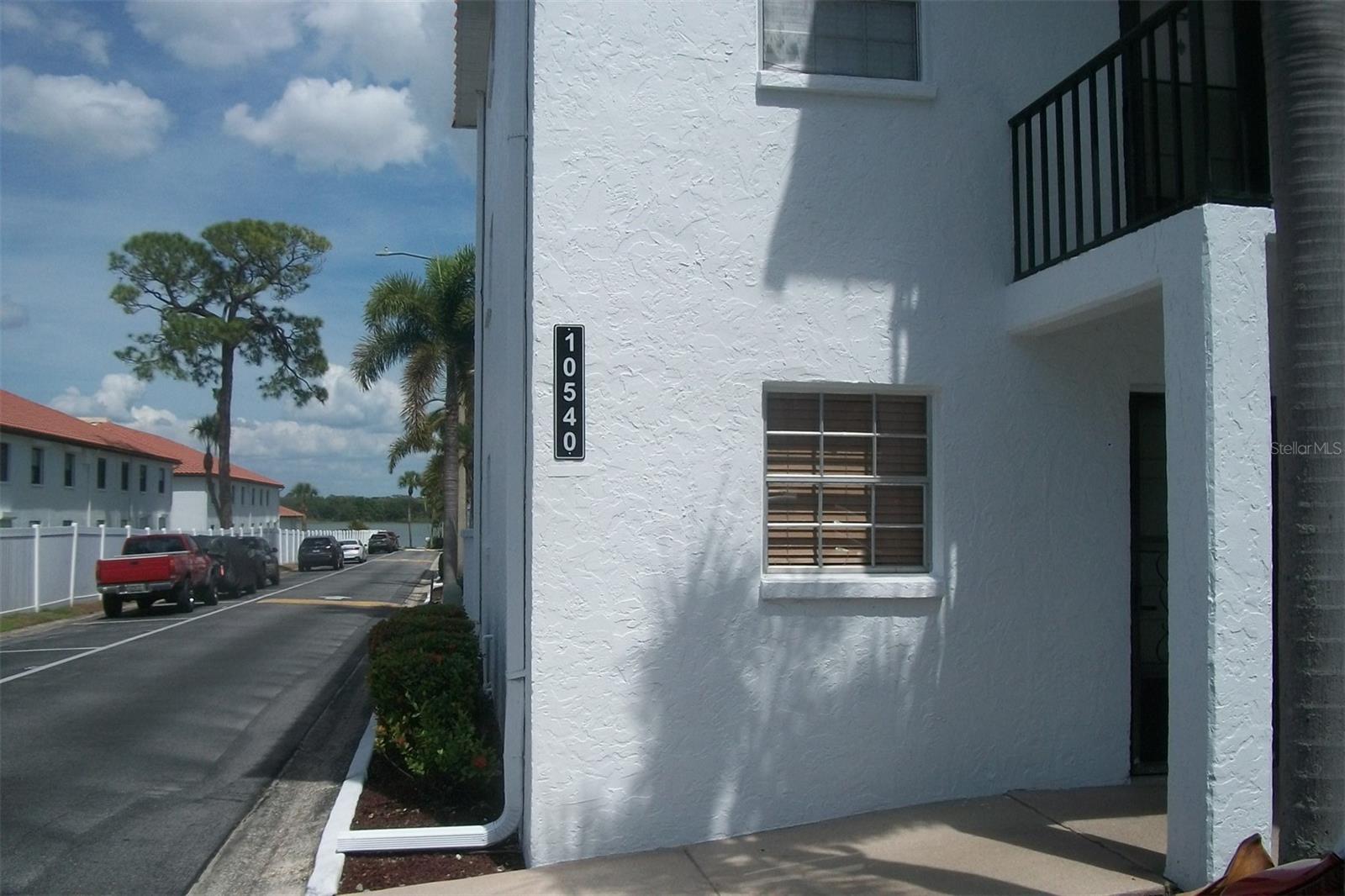 Seminole, Complex on Lake Seminole with Community Dock overlooking Seminole Park across the Lake. Corner Unit Condo, Not a 55 Plus community, New Central Heat/Air unit just installed, Fully Furnished, 1 Bedroom 1 Bath , Large Screen Porch overlooking community Pool, assigned parking space, number 210, 2nd Floor with elevator. Extra assigned storage area down the hall from unit. Close to Seminole City Center which has Restaurants, Shopping, Movie Theater and more. Bus Stop Adjacent to Complex.