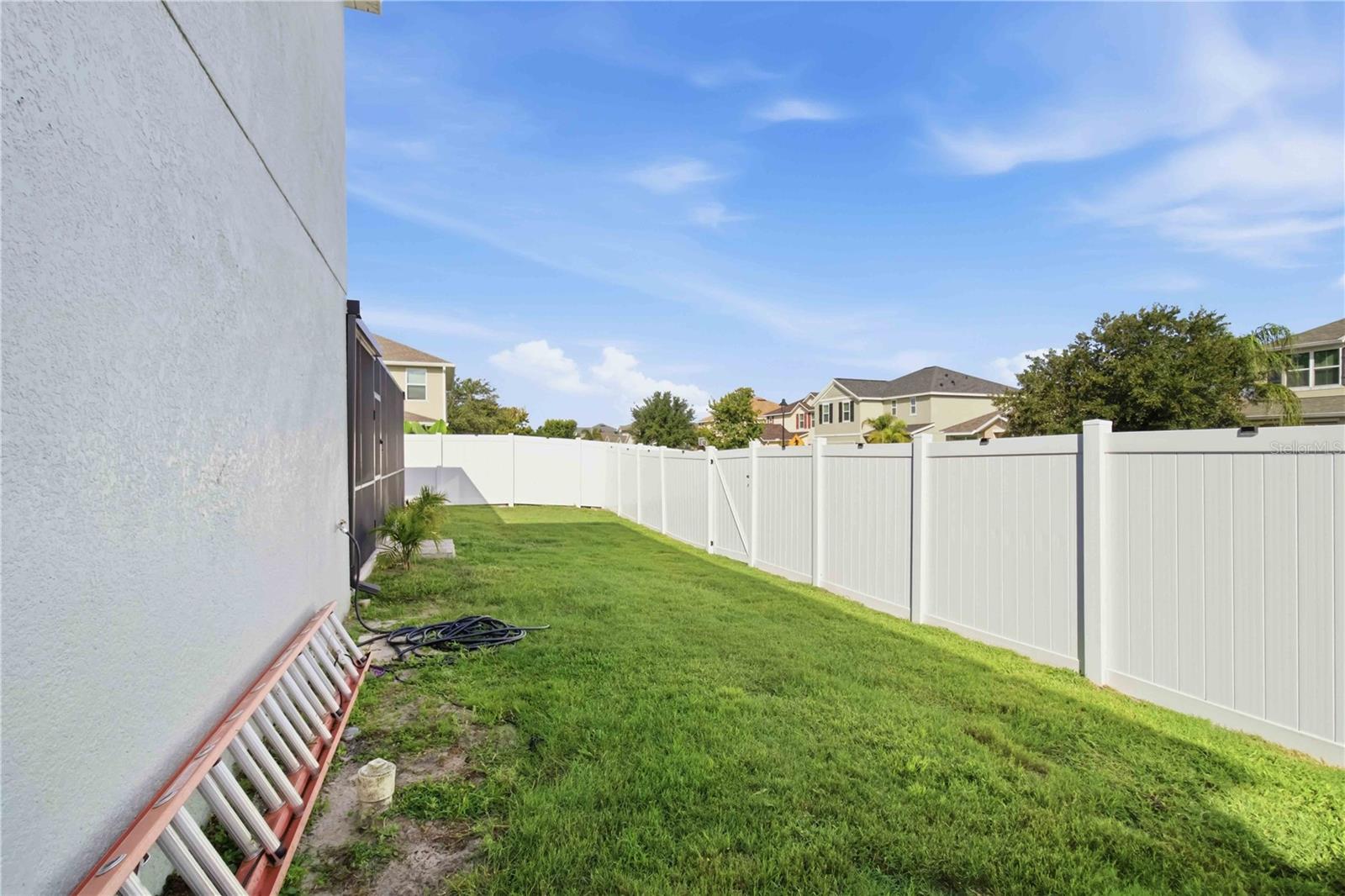 DEL TIERRA PHASE I - Residential