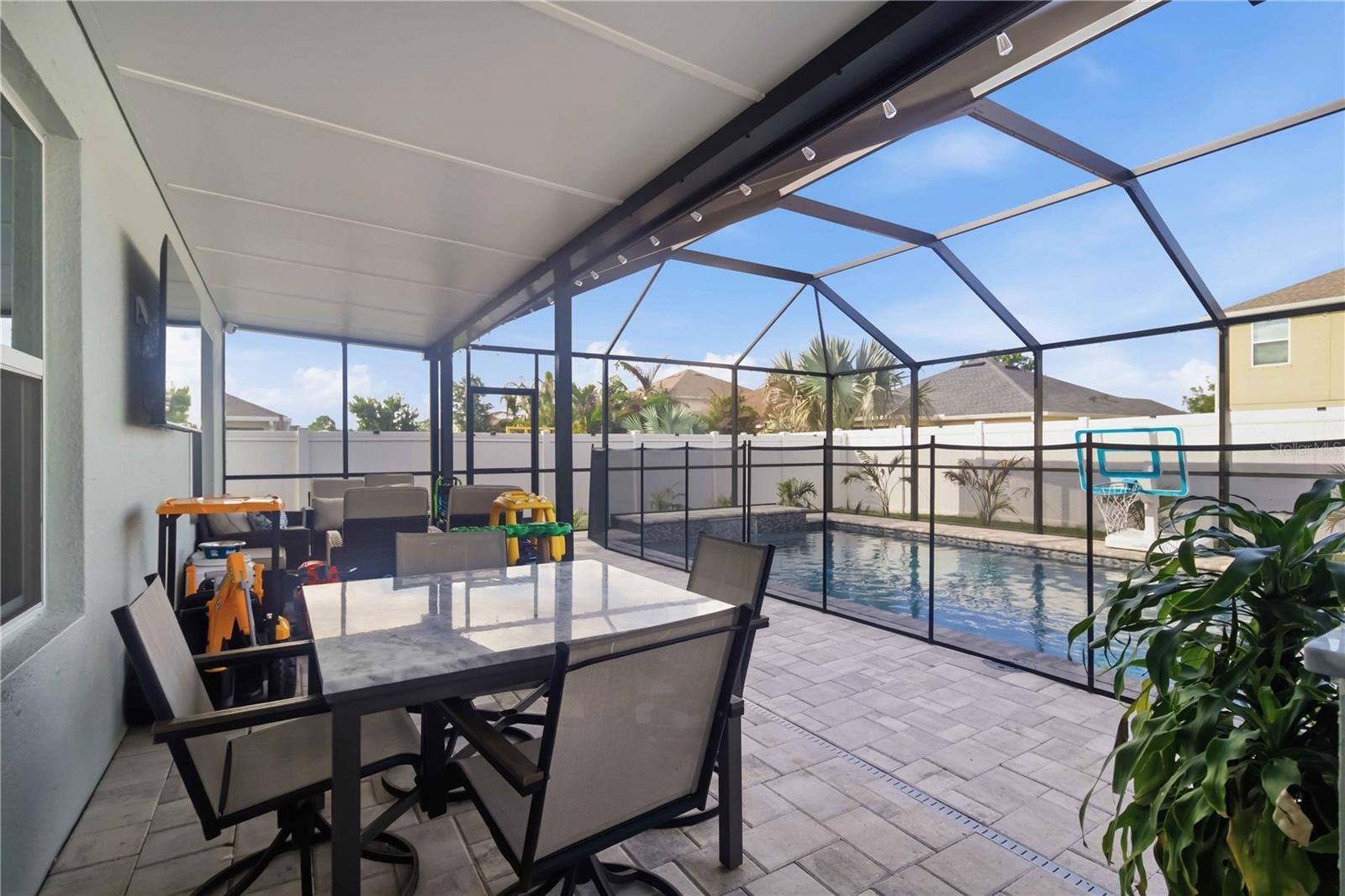 DEL TIERRA PHASE I - Residential