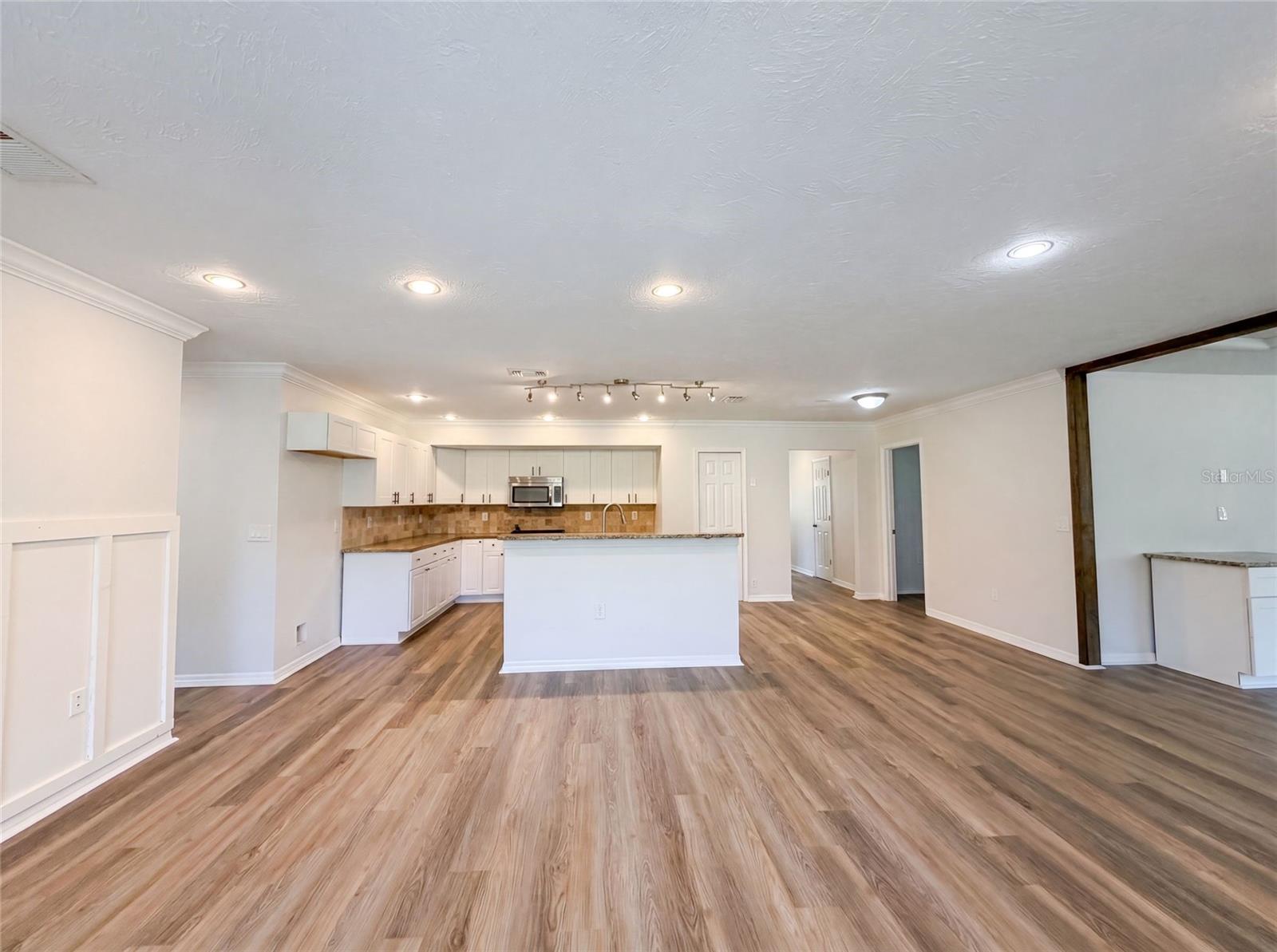 ACREAGE - Residential