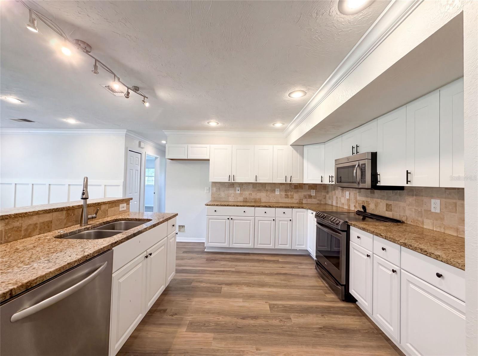 ACREAGE - Residential