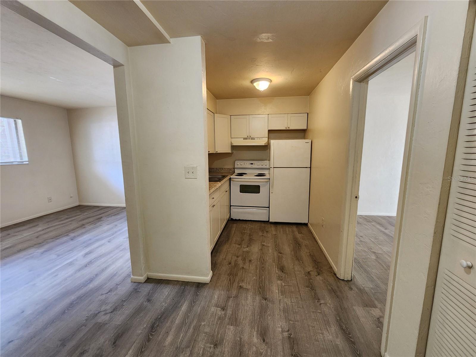 CEDAR REDGE - Residential Lease