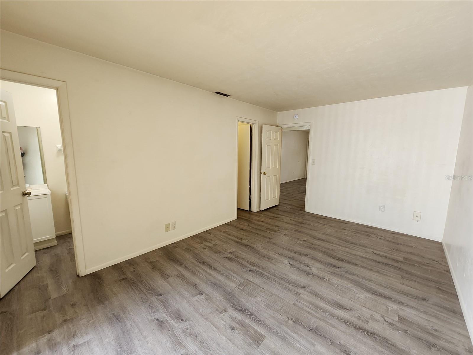 CEDAR REDGE - Residential Lease