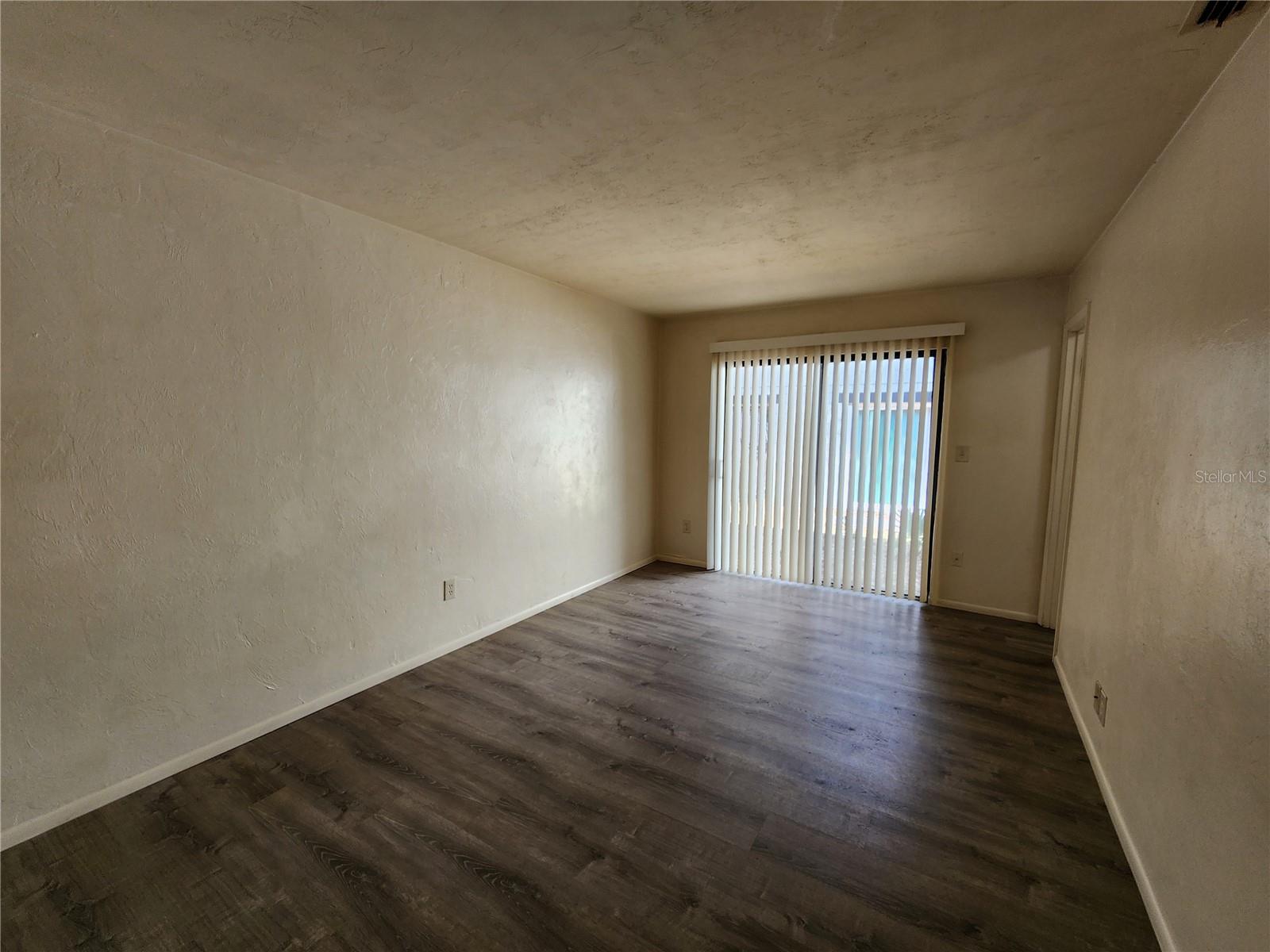 CEDAR REDGE - Residential Lease
