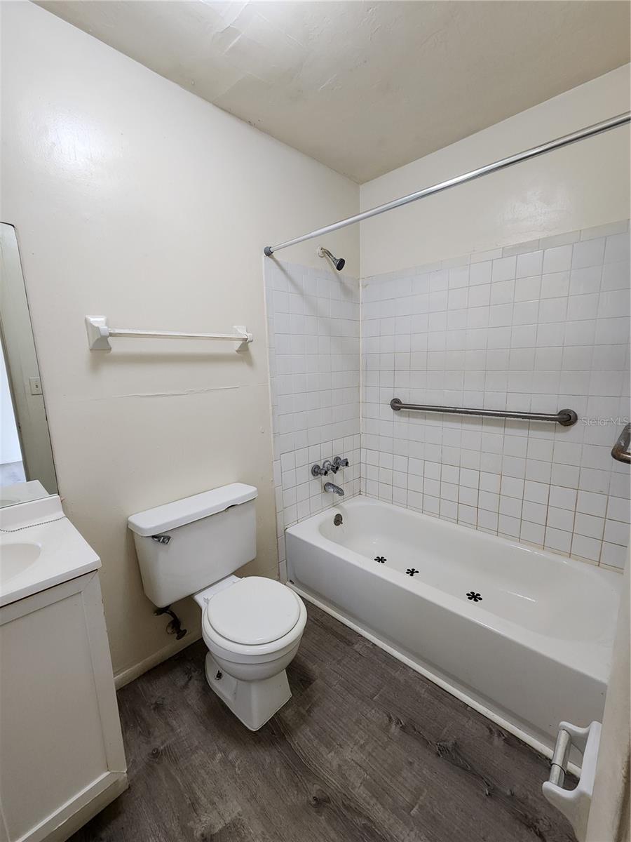 CEDAR REDGE - Residential Lease