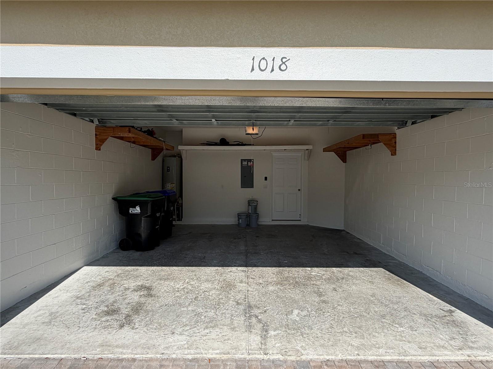 AMBERGATE - Residential Lease