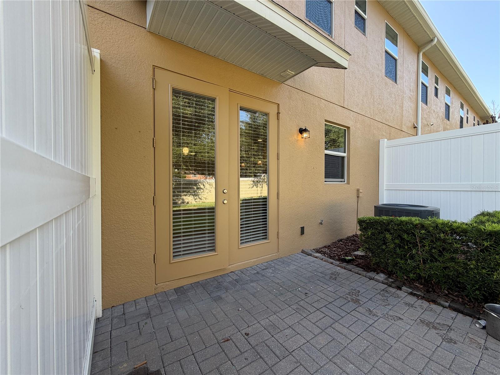 AMBERGATE - Residential Lease