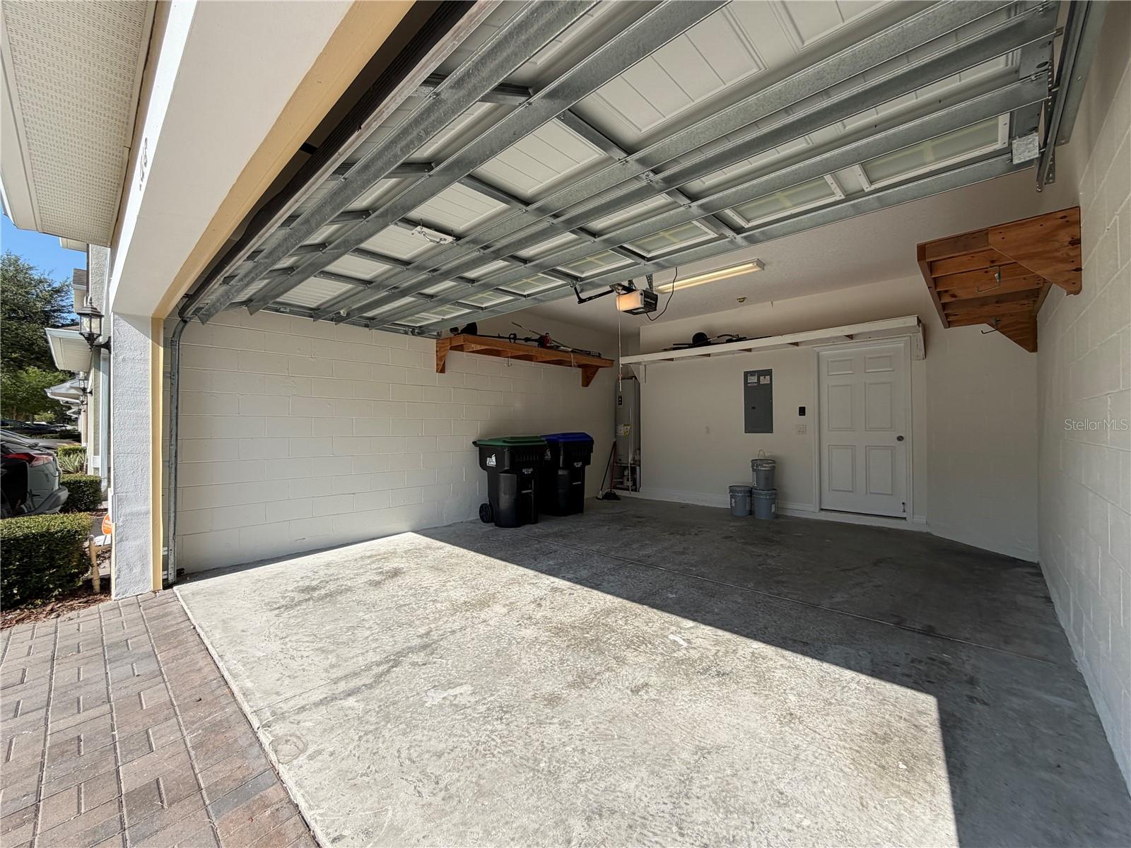 AMBERGATE - Residential Lease