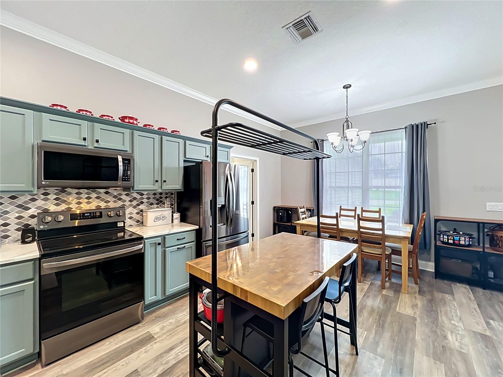 GENEVA MANOR 50 46 - Residential