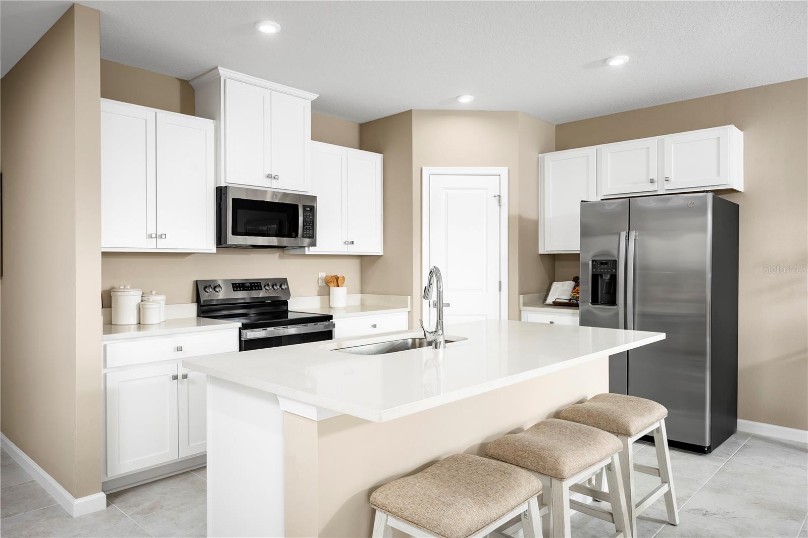 HILLWOOD PRESERVE - Residential