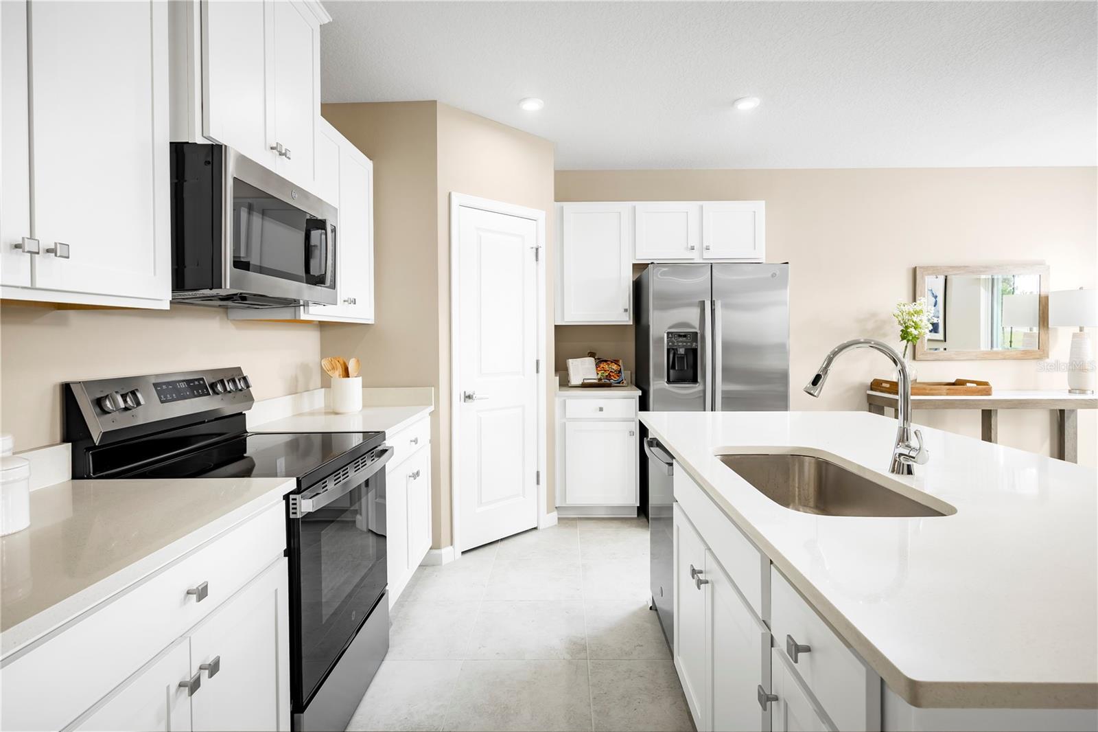 HILLWOOD PRESERVE - Residential