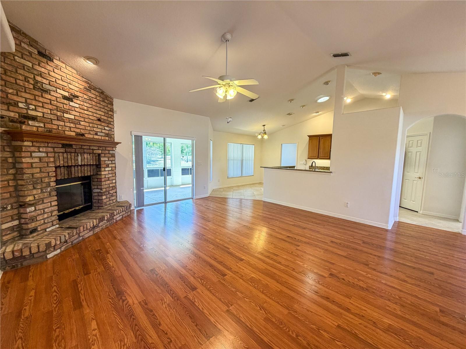 MONTVERDE PINES OF MONTVERDE SUB - Residential