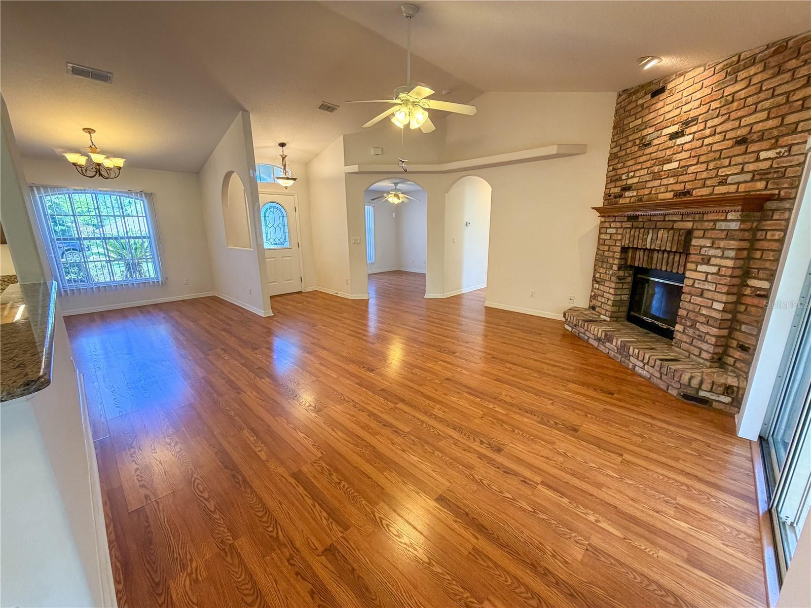 MONTVERDE PINES OF MONTVERDE SUB - Residential