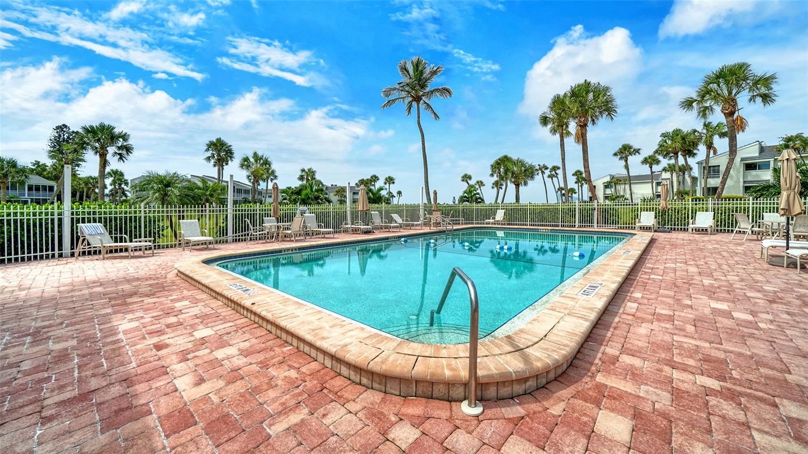 LONGBEACH - Residential