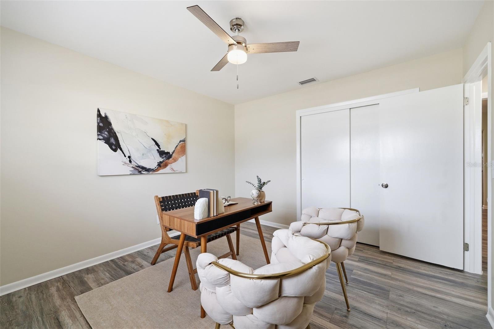 GROVEWOOD COURT - Residential Lease