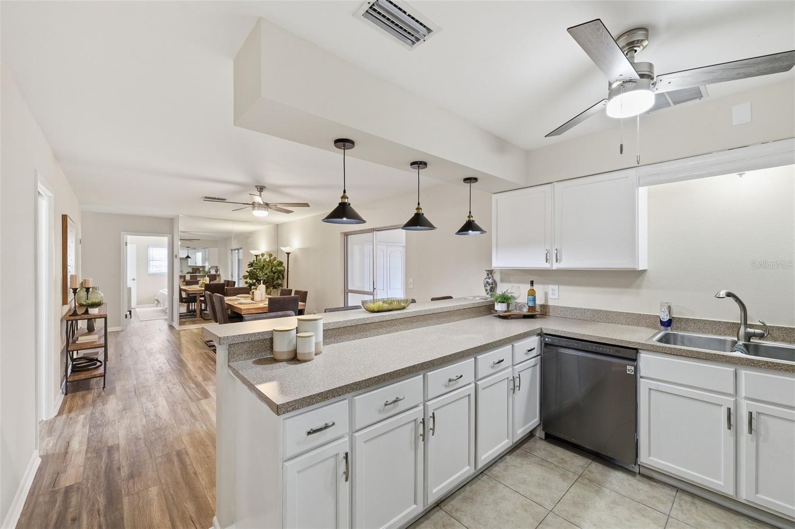 GROVEWOOD COURT - Residential Lease