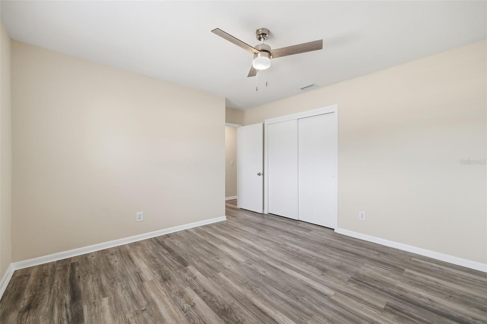 GROVEWOOD COURT - Residential Lease