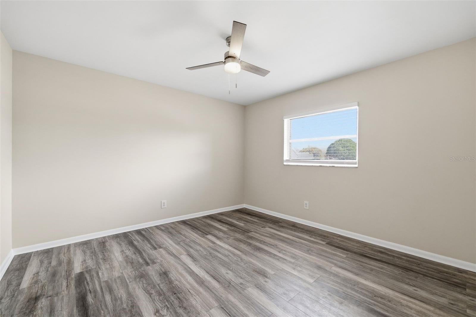 GROVEWOOD COURT - Residential Lease