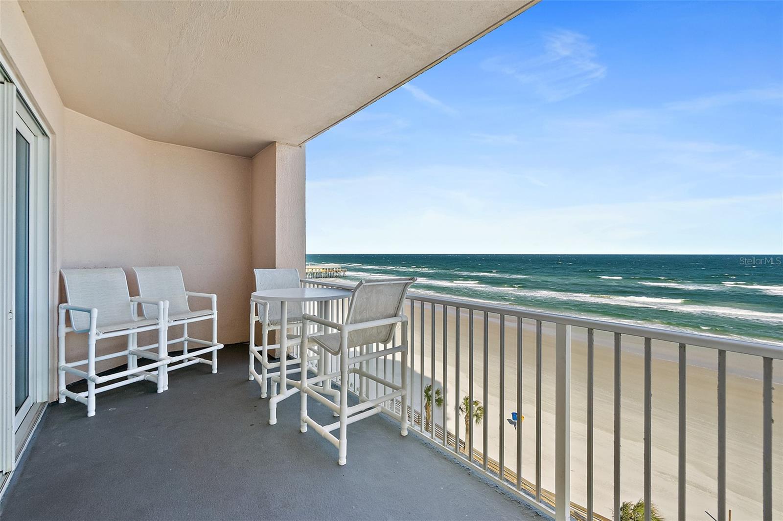 SALIDA DEL SOL CONDO - Residential