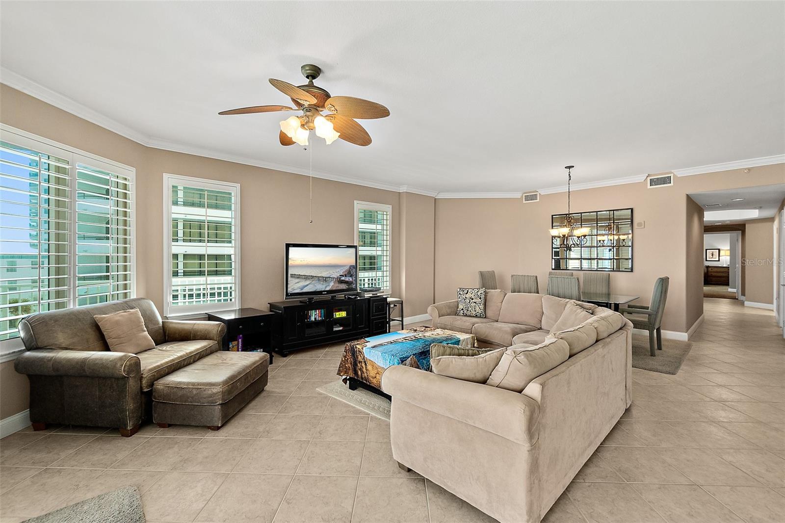 SALIDA DEL SOL CONDO - Residential