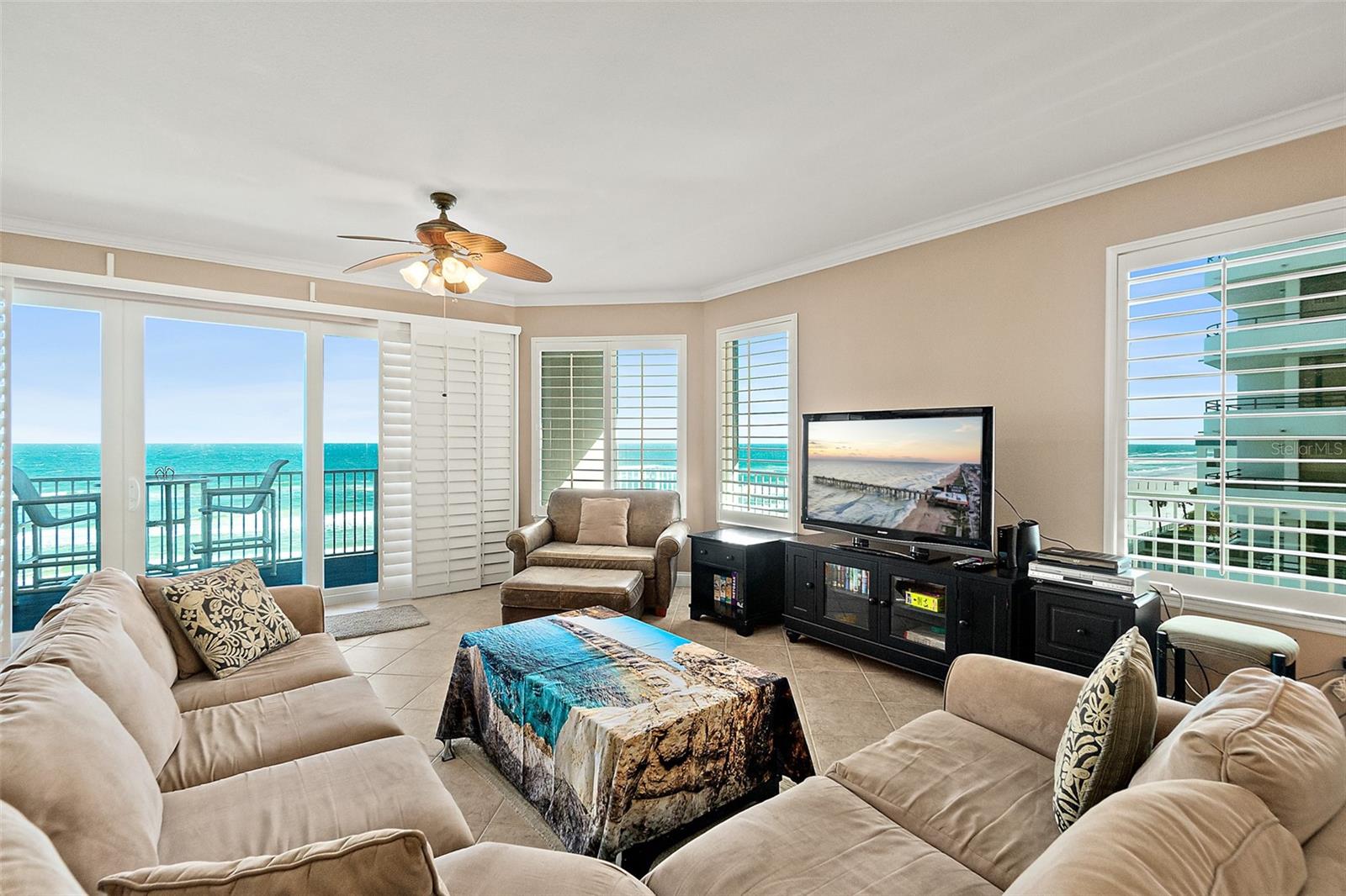 SALIDA DEL SOL CONDO - Residential