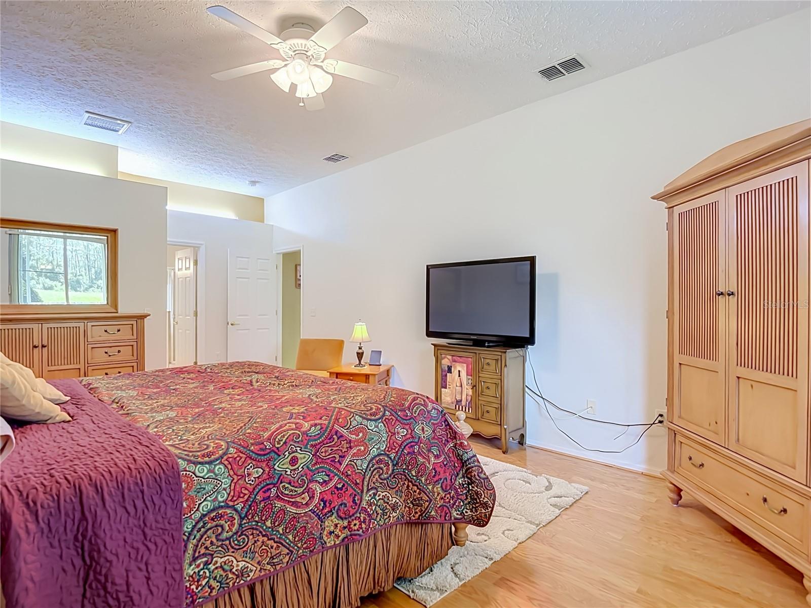 MEADOW OAKS - Residential
