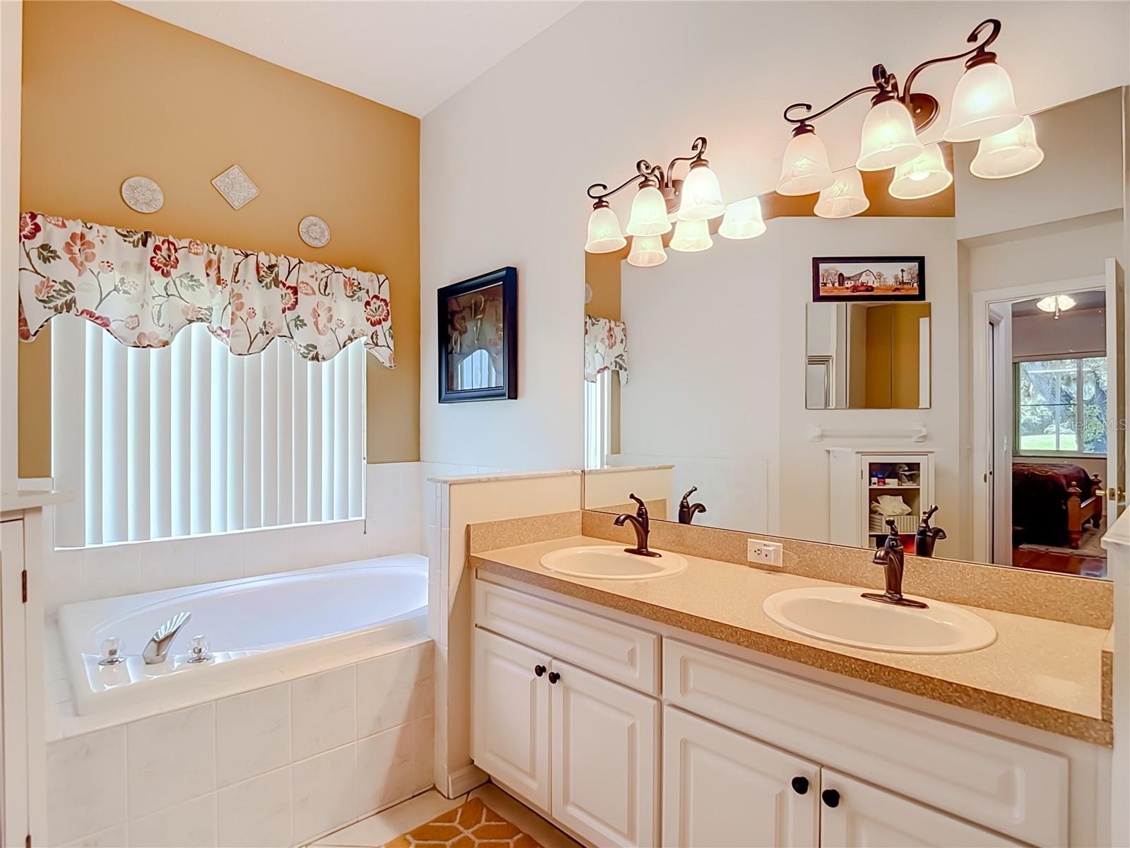 MEADOW OAKS - Residential