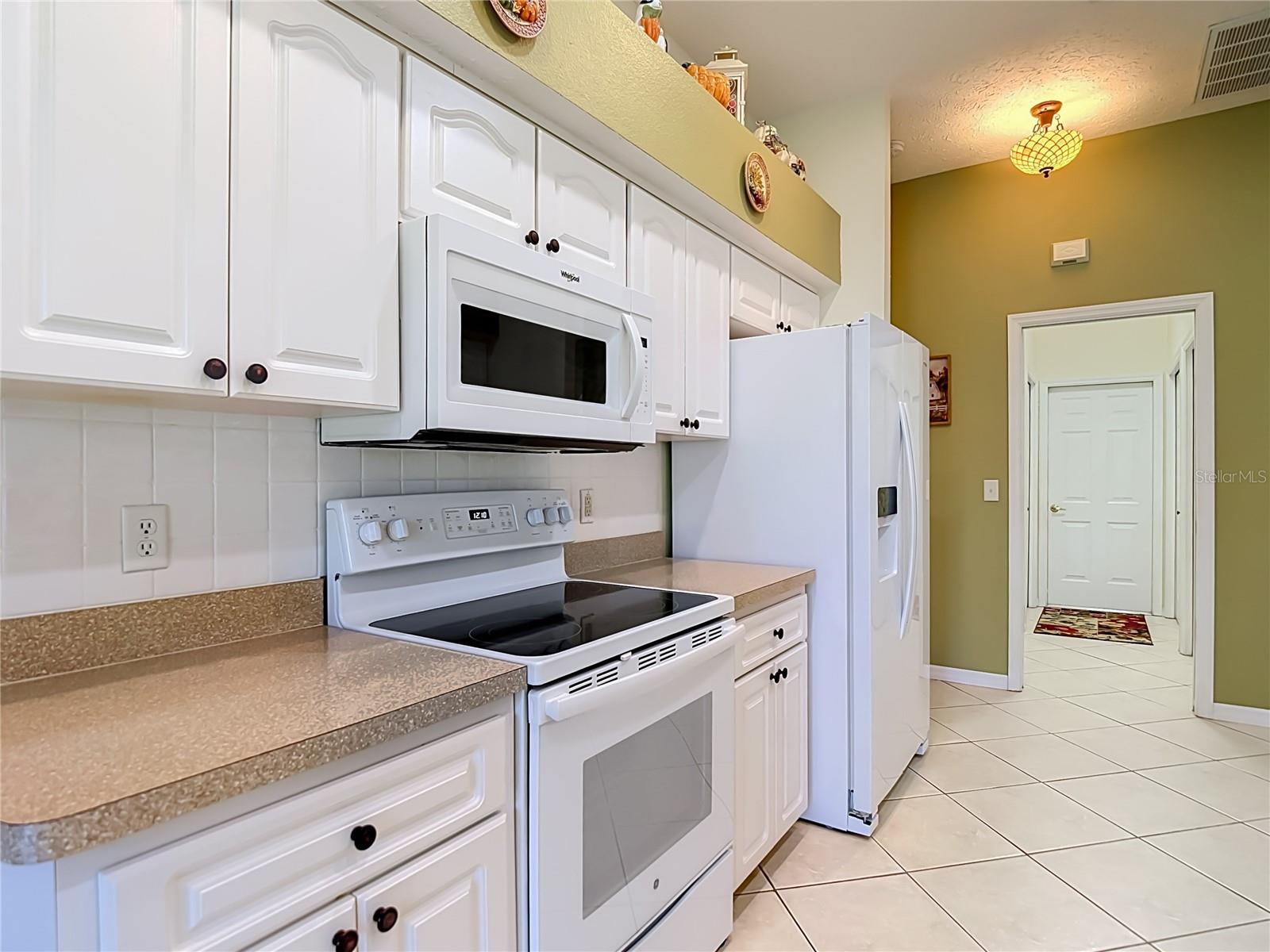 MEADOW OAKS - Residential
