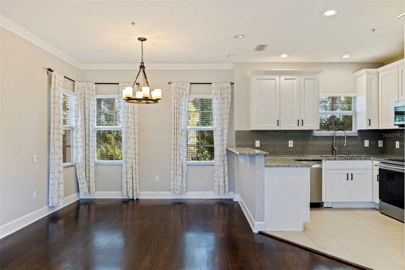 GANDY TWNHMS - Residential