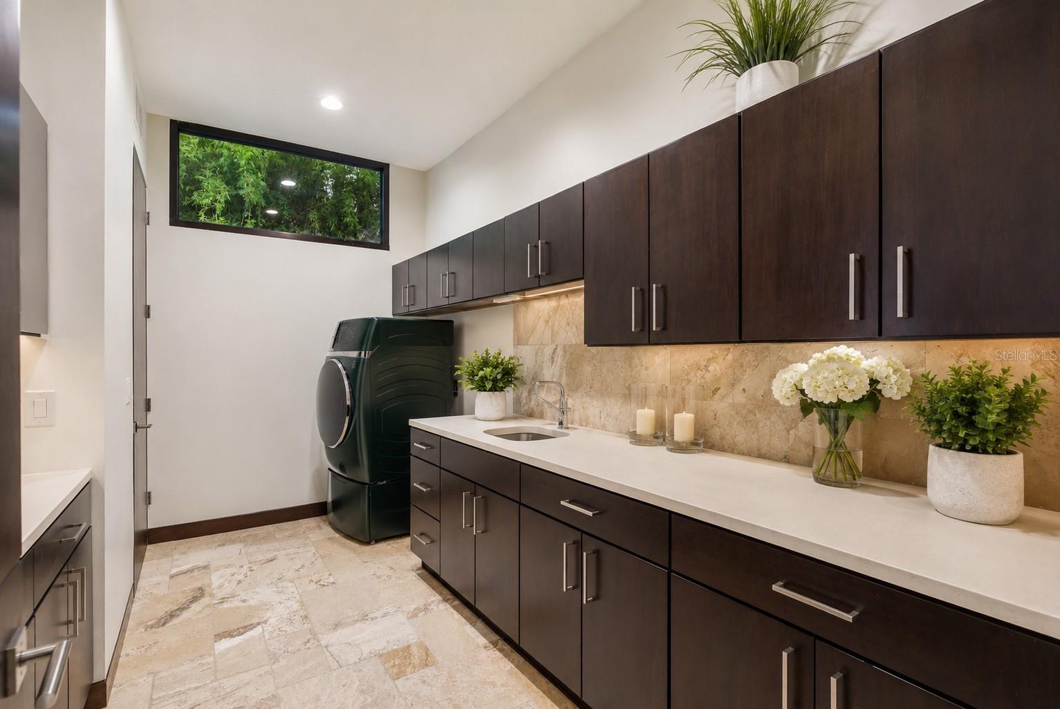 BAY LAKE ESTATES - Residential