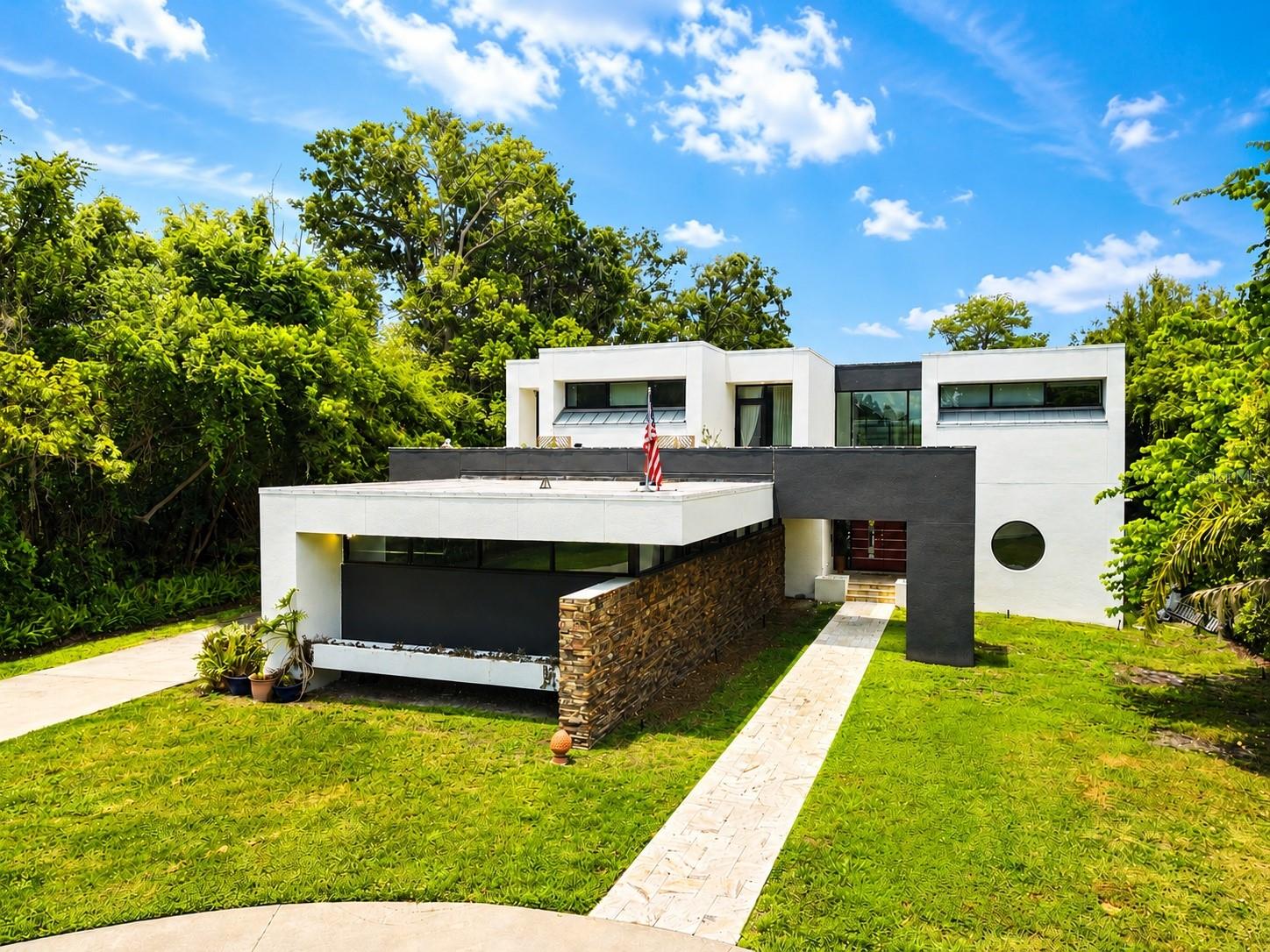 BAY LAKE ESTATES - Residential