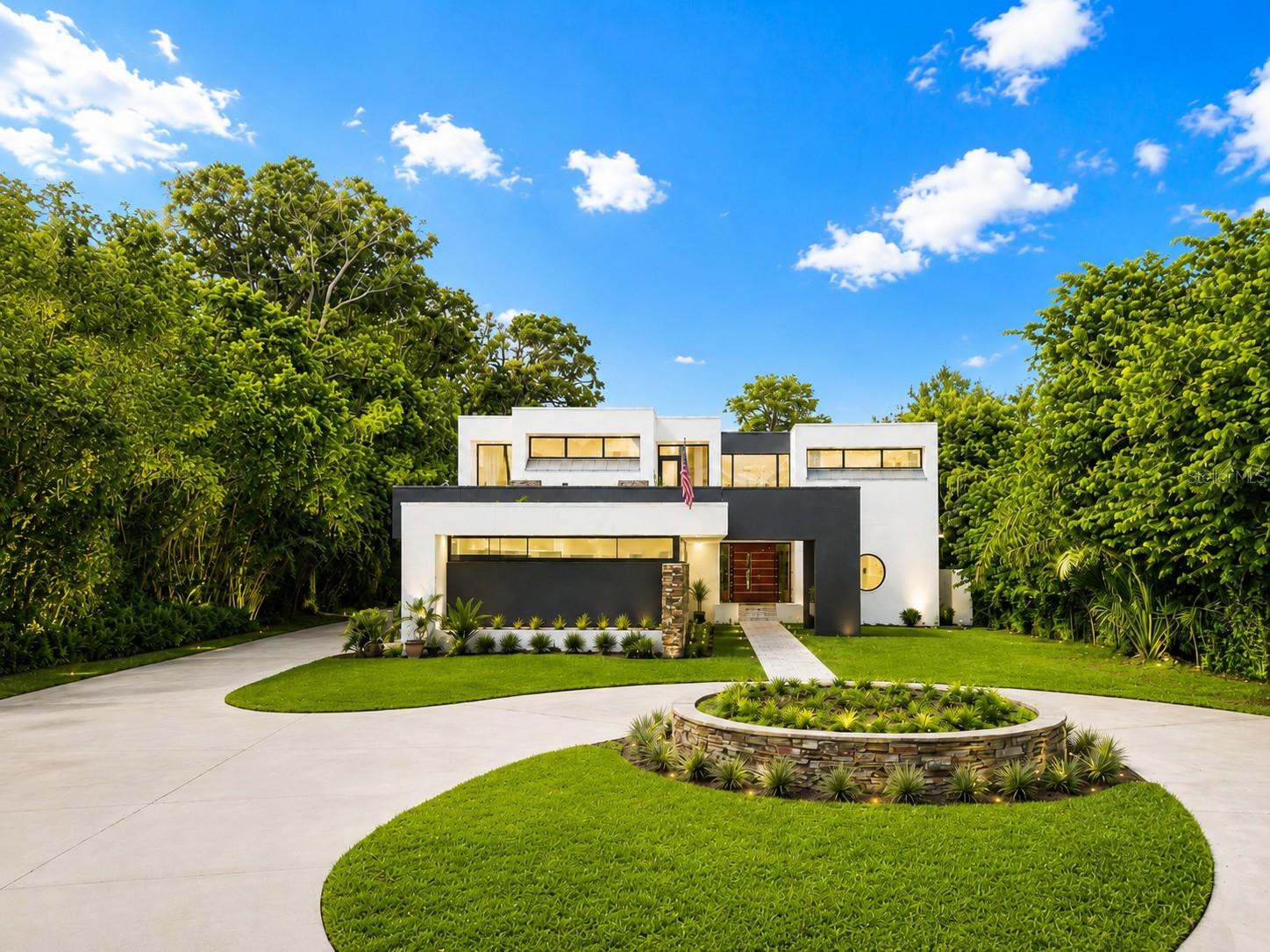 BAY LAKE ESTATES - Residential