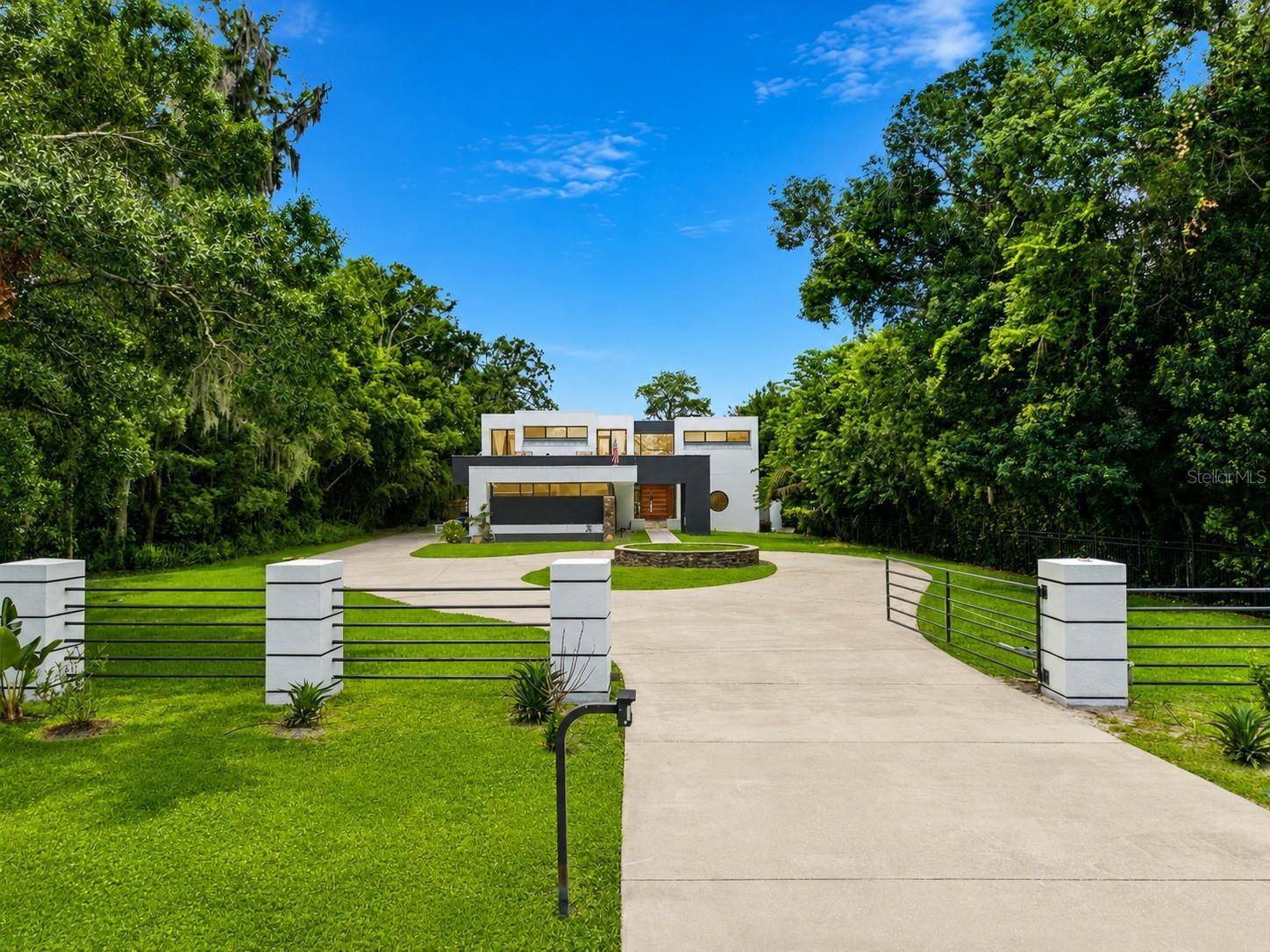 BAY LAKE ESTATES - Residential