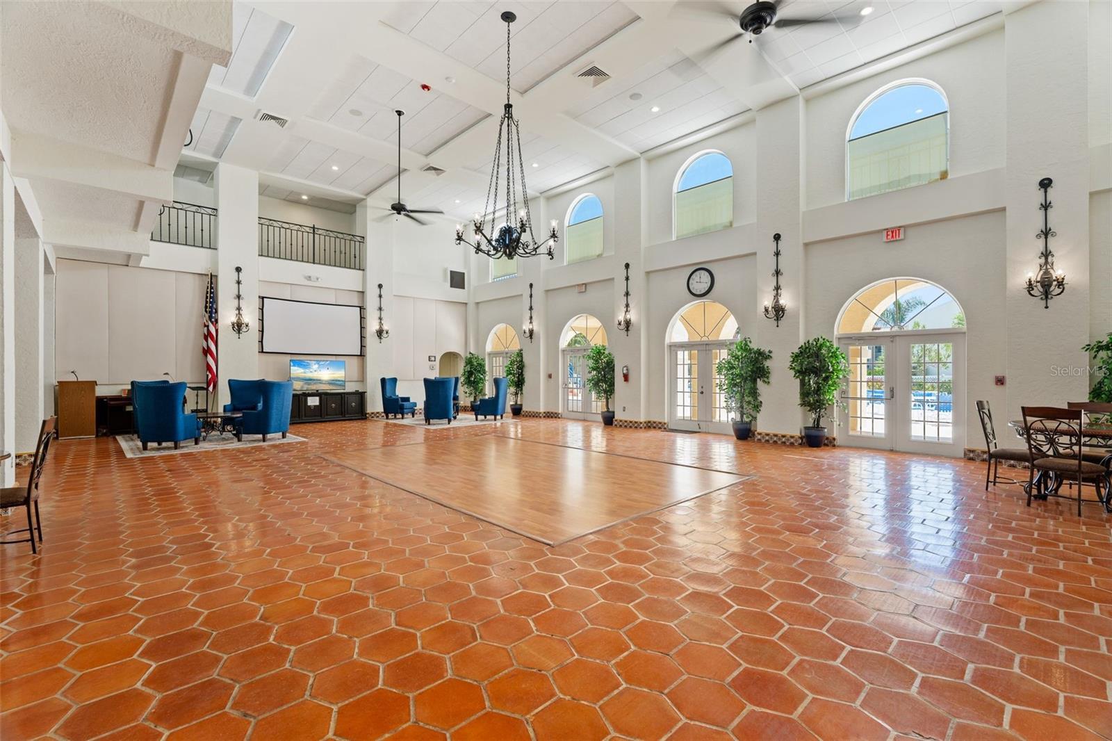 VIZCAYA CONDO - Residential