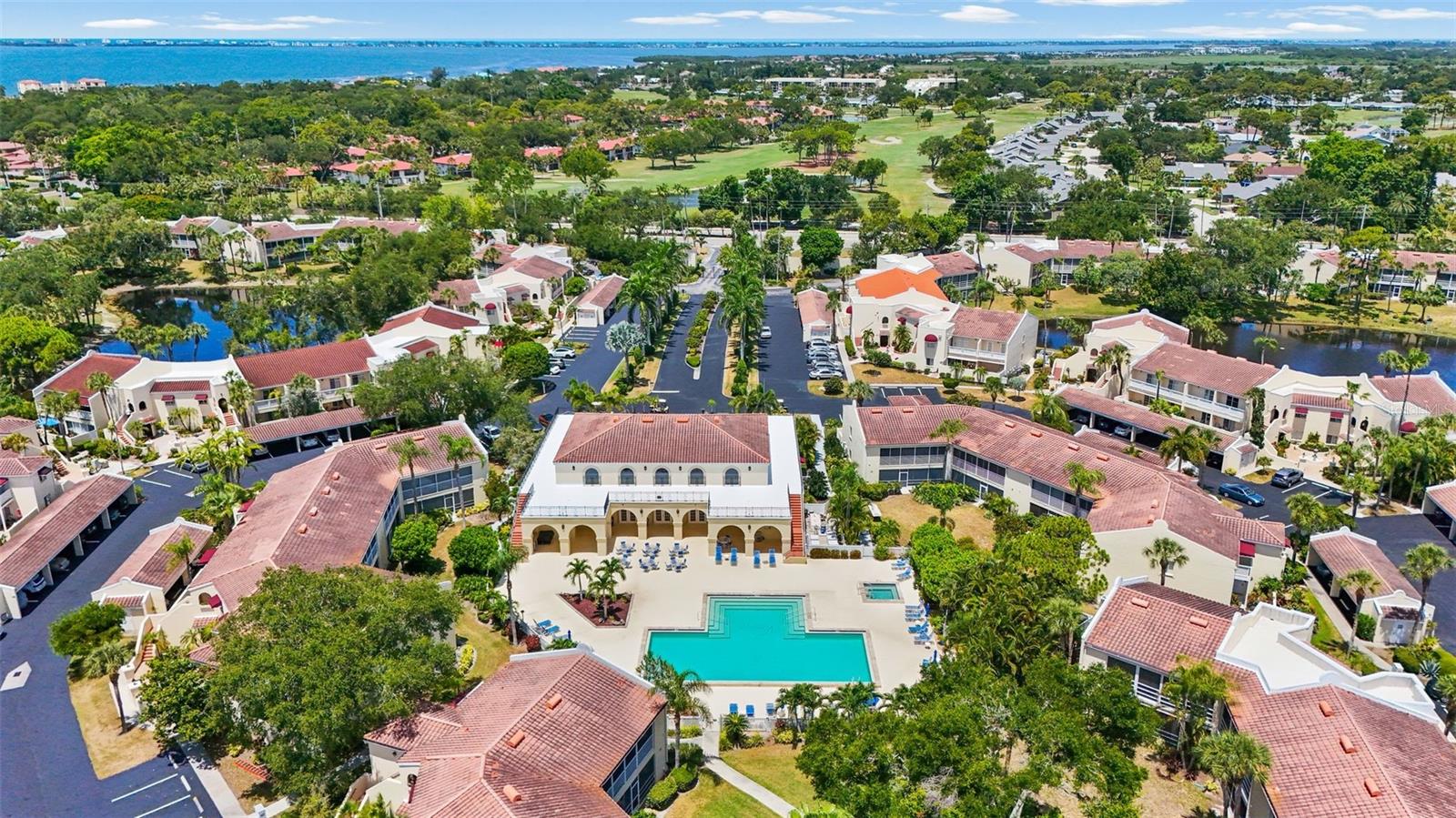 VIZCAYA CONDO - Residential