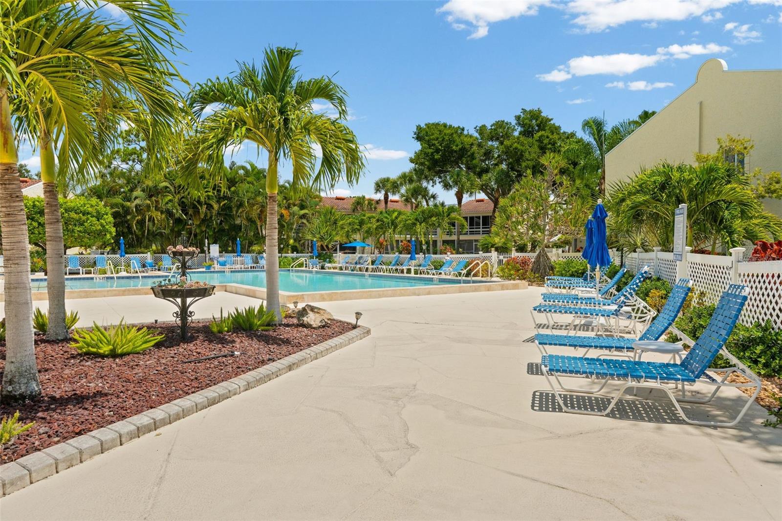 VIZCAYA CONDO - Residential