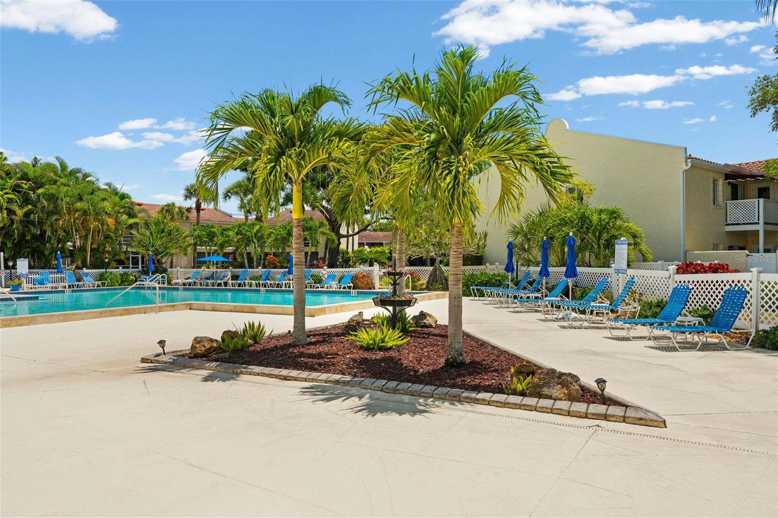 VIZCAYA CONDO - Residential
