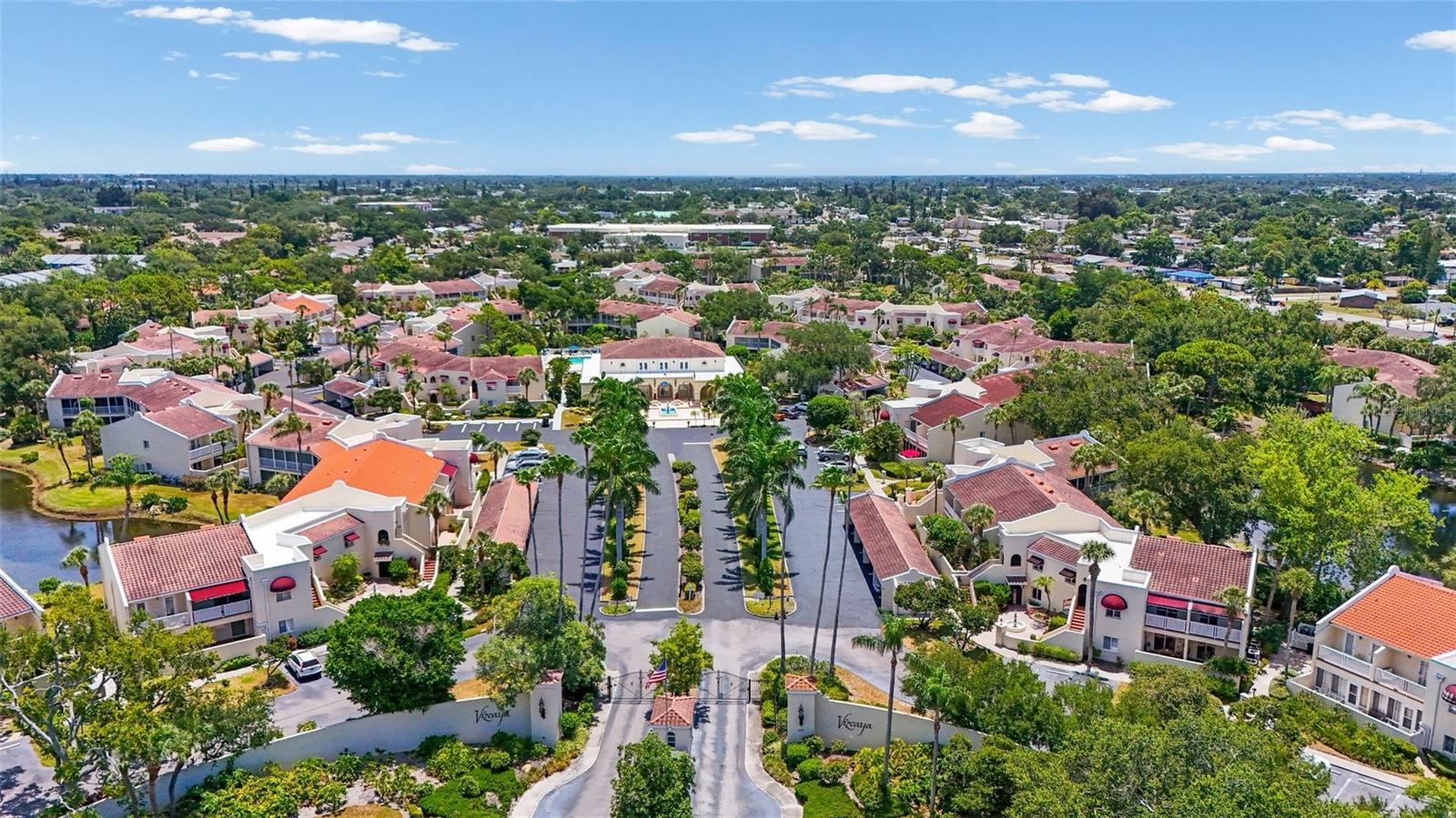 VIZCAYA CONDO - Residential